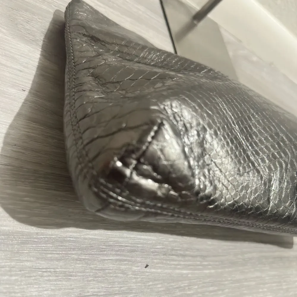 Michael Kors BERKLEY CLUTCH Metallic Silver